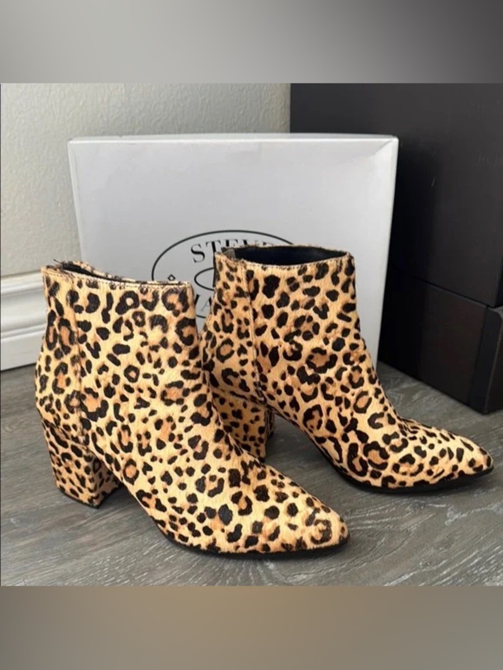 Steve Madden Jillian Leopard Print Calf Hair Ankle Booties Size 8M